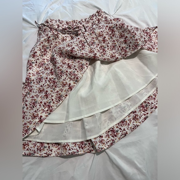 Paper Crane. 2-Piece Floral Top/Skirt Set. - Picture 8 of 8